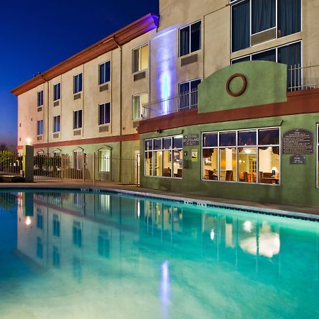 Holiday Inn Express Hotel & Suites Live Oak By Ihg Exteriér fotografie