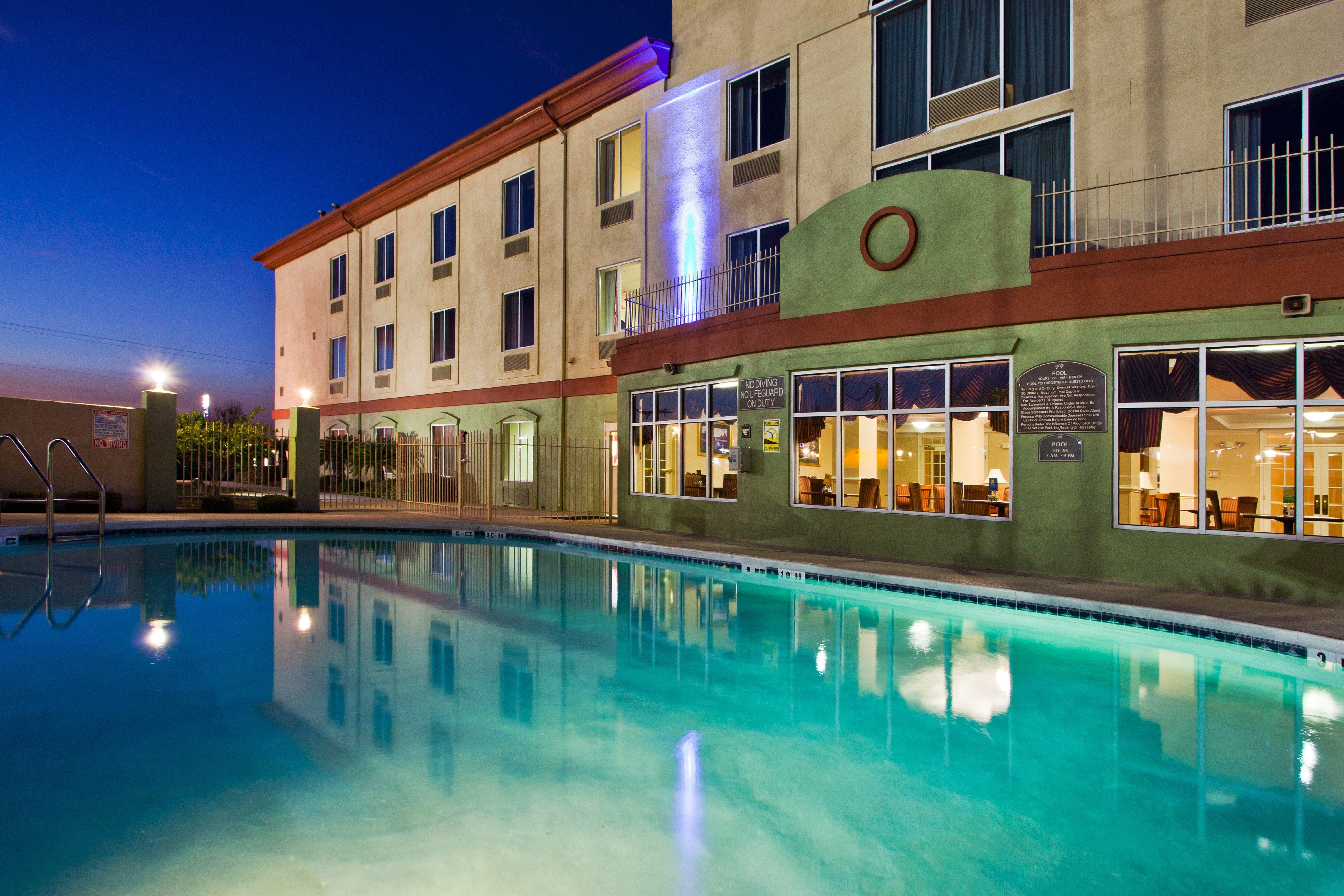 Holiday Inn Express Hotel & Suites Live Oak By Ihg Exteriér fotografie